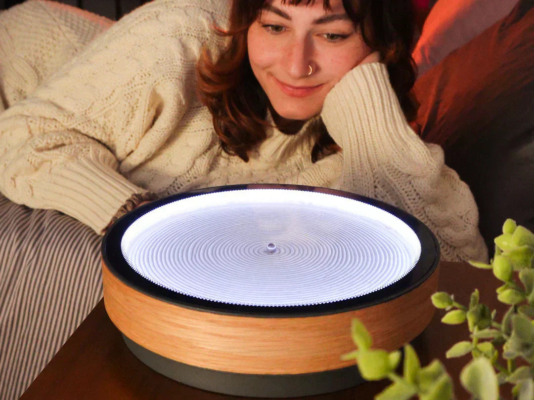 Oasis Mini: Kinetic Art Canvas